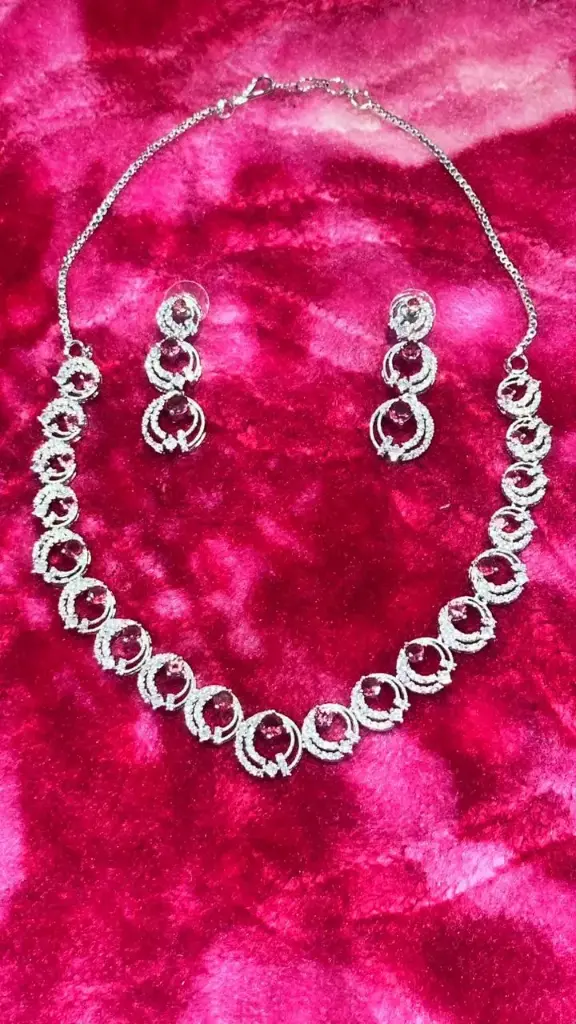 Wine Glow Circular Motif Jewelry Set